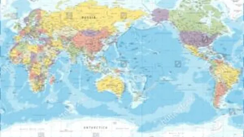 西甲第32轮：皇马主场逆转阿尔梅里亚，本泽马半场戴帽，4-2绝地反击