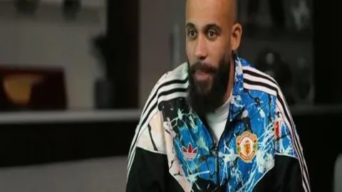 基米希称赞传中表现优异；喜贺磁卡贡献与团队胜利